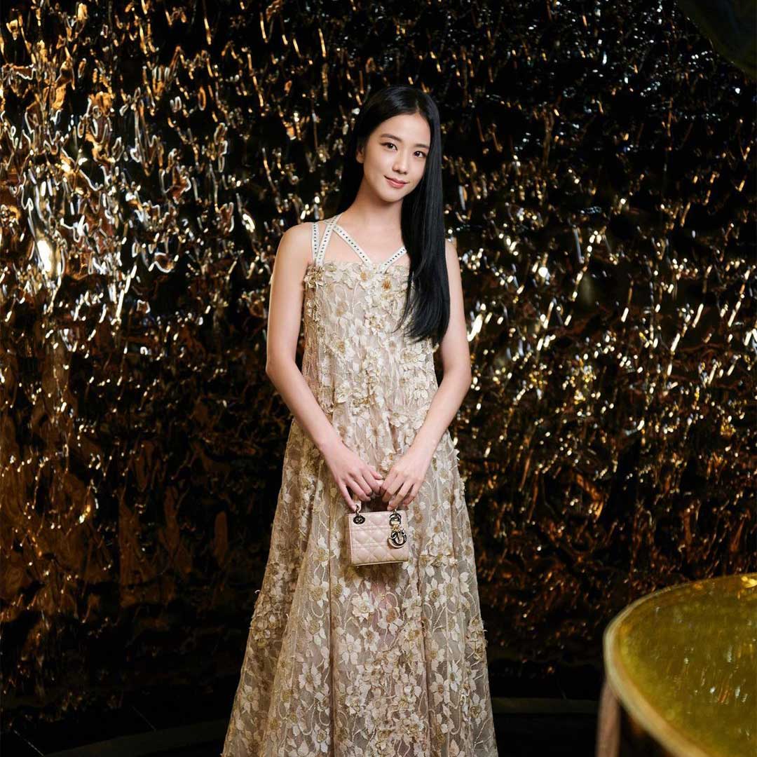 Jisoo-in-Dior-Dress-From-Christian-Dior-Spring-Summer-2024-Collection