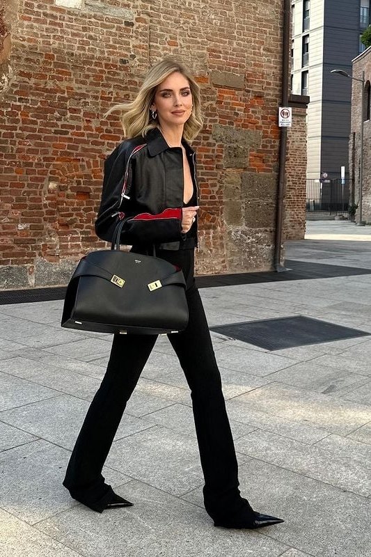 Chiara ferragni ferragamo hug bag